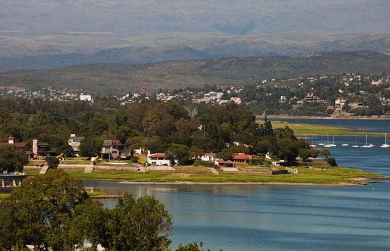 Half Day Tour to Villa Carlos Paz from Cordoba