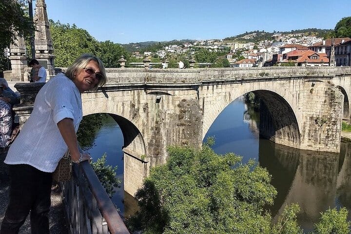 GREEN WINE: Private Tour with Guimarães or Amarante from Porto