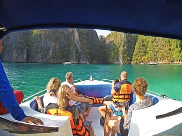 Krabi: Phi Phi Sunrise & 4 Islands by Speedboat with Lunch
