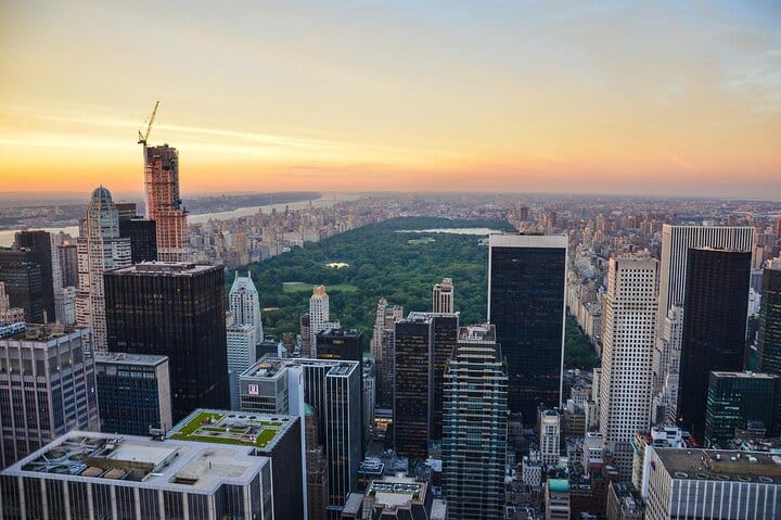 Top of the Rocks &amp; St Patricks Cathedral official Audio Tour