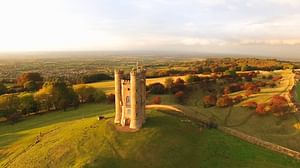 From London: The Cotswolds and Broadway Tower with Cream Tea 