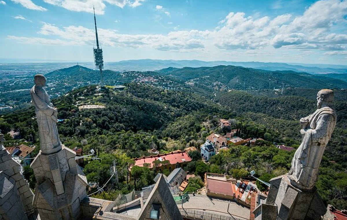 Private Full Day Tour of Barcelona by Car