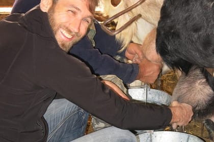 From Larnaca: Halloumi Heaven – Cypriot Cheese Making Workshop & Troodos Mountain Villages Tour (7-8hrs)