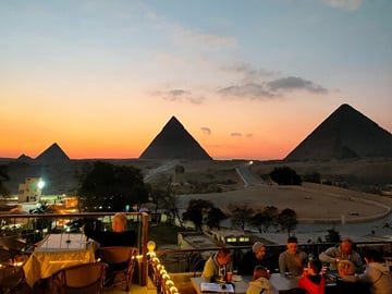 Pyramids Sunset Lunch and VIP Shopping in Giza