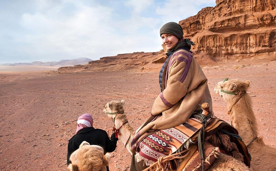 Premium 1 Hour Desert Camel Riding Adventure – Hurghada