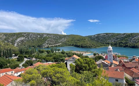 Krka Waterfalls Day Trip with Lake Cruise from Split