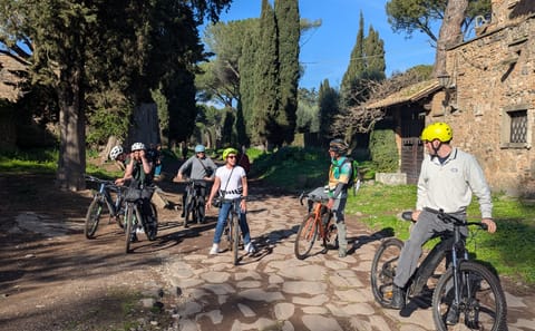 E-bike Tour of Appia Antica and Rome's Underground Sites