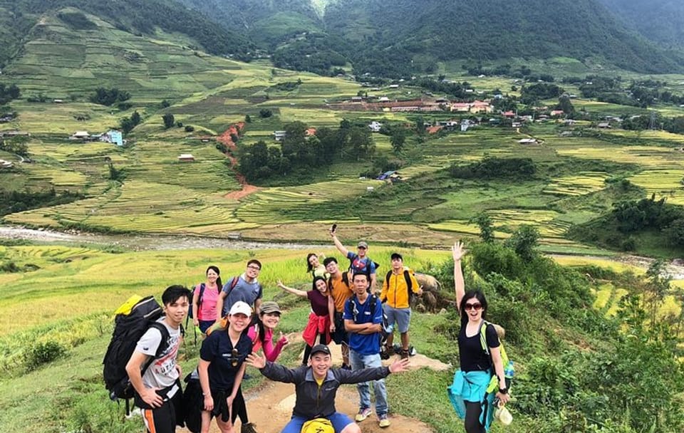 Sapa trekking tour 2 days 1 night by bus from Ha Noi
