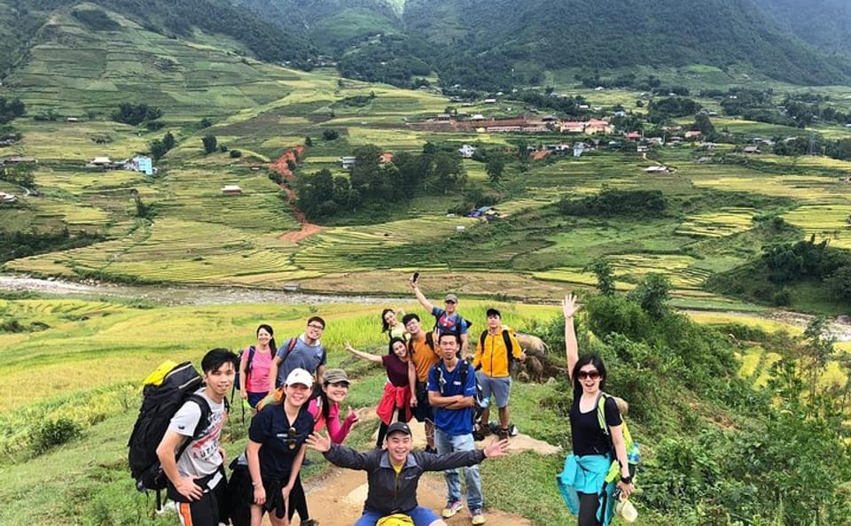 Two-Day Sapa Trekking Tour from Hanoi by Bus