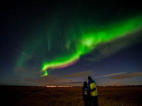 Strong Northern lights activities in Iceland