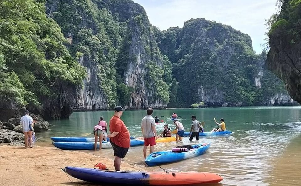 Kayaking Adventure to Three Islands in Ko Lanta Yai