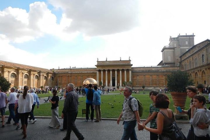 Private Vatican Museum Tour 6