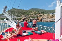 Relax Boat Tour with Lunch and Soft Drinks in Alanya 1