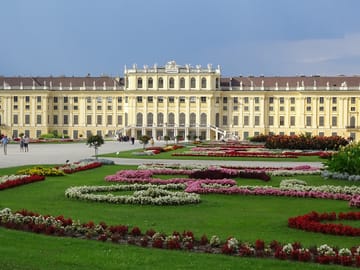 schonbrunn castle