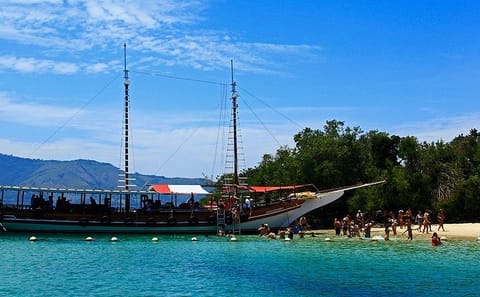 Rio de Janeiro Tour: Christ the Redeemer, Sugarloaf, Angra dos Reis