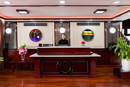 Dora Cruise – Luxury 5 Star Cruise in Halong Bay & Lan Ha Bay (2D1N)