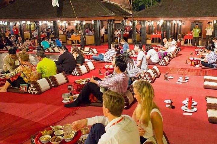 Khantoke Dinner &amp; Northern Folk Show