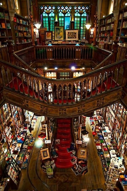 Porto Masterclass: Old Town Walking Tour with Medium Charcuterie & Drink