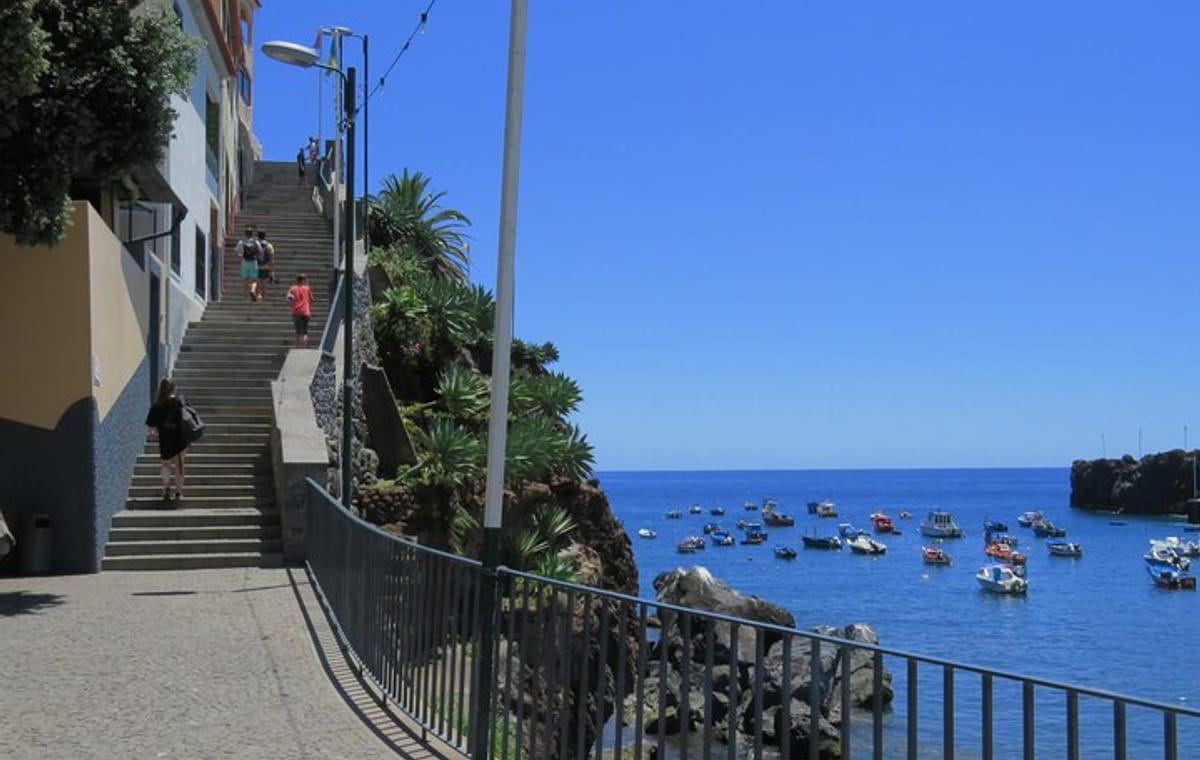 Cabriolet Private Sightseeing Tour in Camara De Lobos Cabo Girao