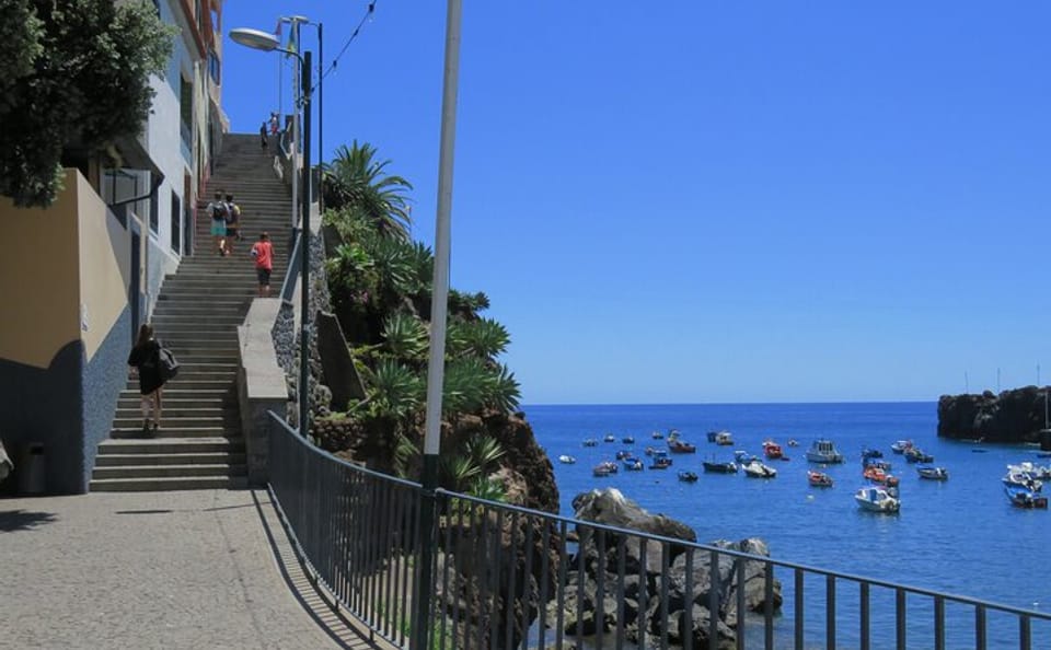 Private Cabriolet Sightseeing Tour in Camara de Lobos