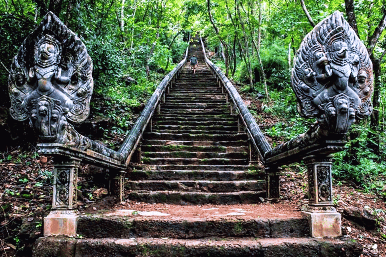 Private Battambang Full-Day Tuk-Tuk Tour with Bamboo Train & Bat Cave 9