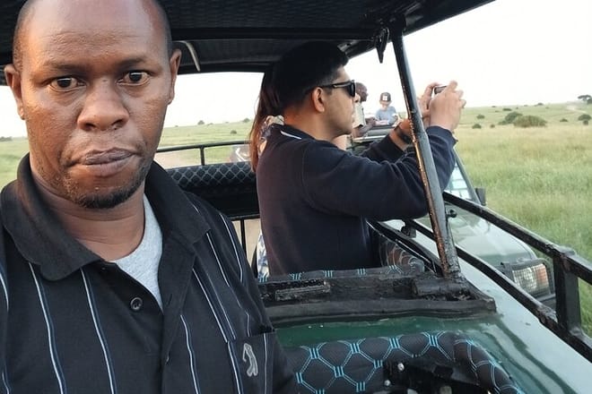 Private Nairobi Park Tour & Sheldrick or Giraffe-Free WI FI 10
