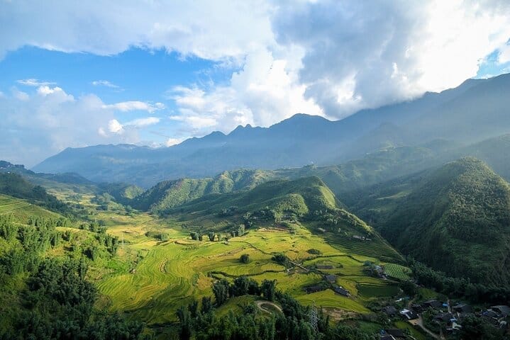 Sapa Trek 2days/1night - HOTEL 4 STAR - From Hanoi by Expressway