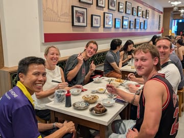 Small Group: Singapore Street Food & Night Tour