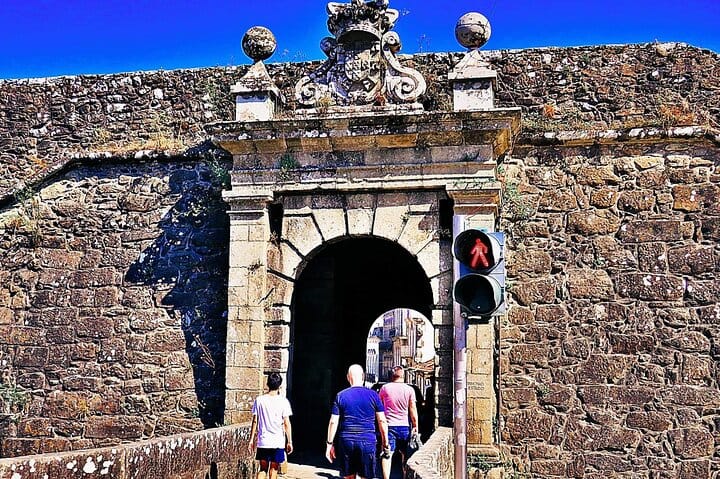 SANTIAGO DE COMPOSTELA: Private Tour from Porto