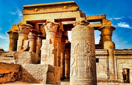 Aswan to Luxor Guided Tour with Kom Ombo Temple Visit