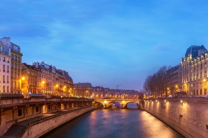Paris by Night Private illumination Tour Hotel pickup  9