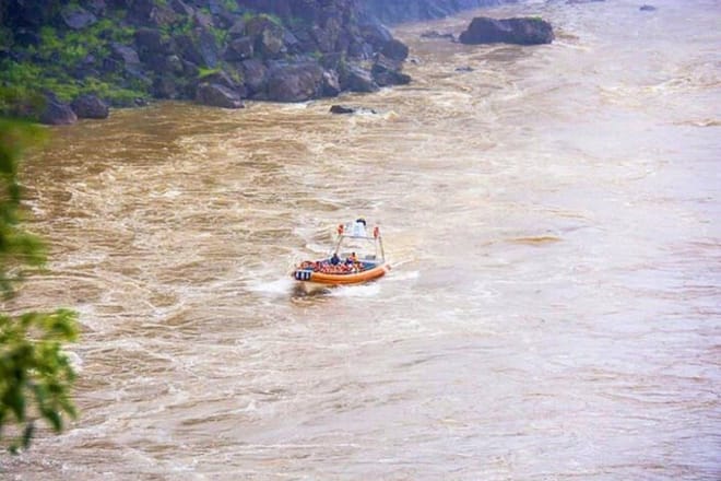 Iguazu Falls: Argentina Side, Boat Ride & City Tour – Private (Also IGU Pick-up) 7