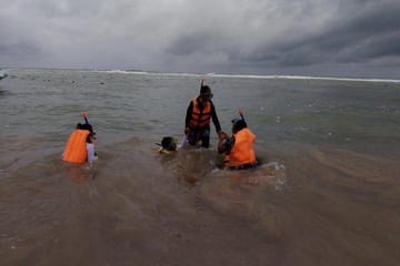 Glass Bottom Boat and Snorkeling Tour in Hikkaduwa