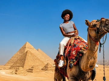 Private Giza Pyramids and Sphinx Tour with Camel Ride