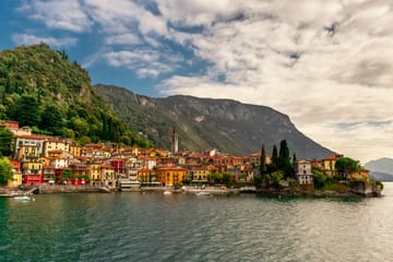 Private Walking Tour of Riva, Lake Como's Scenic Highlights