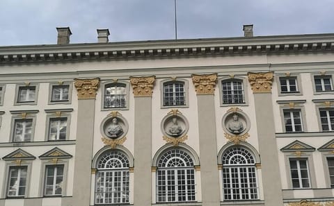 Guided Tour of Castle Nymphenburg in Munich