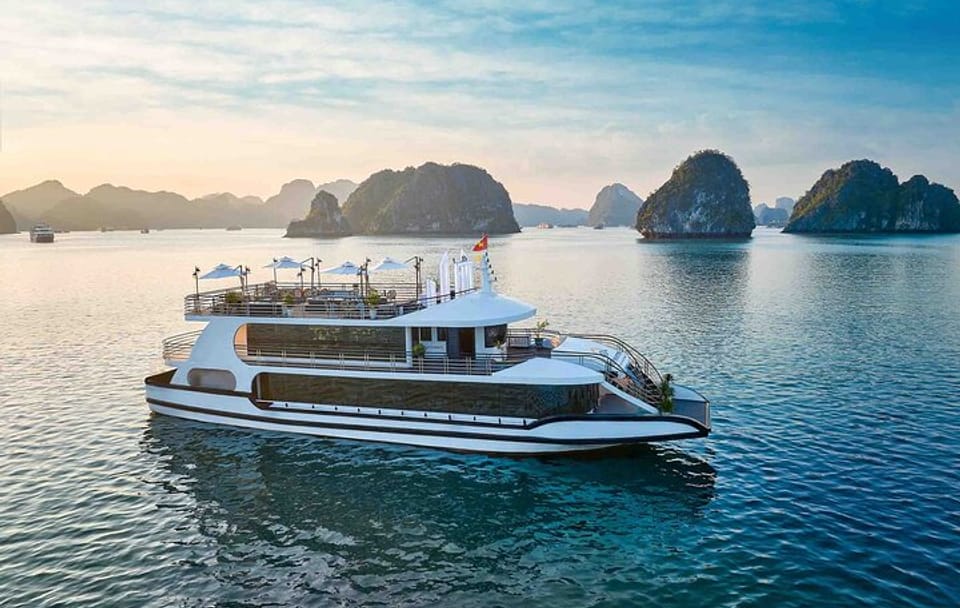 Cozy Bay Halong Day Trip, 5 Star Cruise with Buffet Lunch