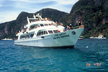 Phi Phi Island Tour by Cruise