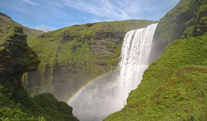 South Coast Small Group Tour: Waterfalls, Glacier & Black Sand Beach 