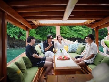 Luxury Full-Day Long-Tail Boat Tour from Chalong, Phuket