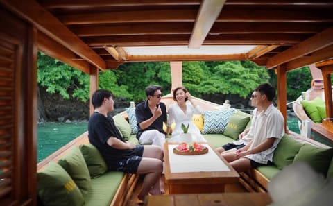 Luxury Full-Day Long-Tail Boat Tour from Chalong, Phuket