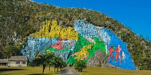Cuba: Lovely Journey to Viñales: From Tobacco to Prehistory, a Unique Cultural Experience from Pinar del Río to Havana