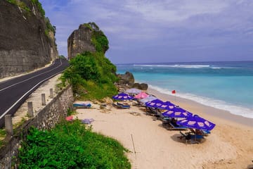 Uluwatu Temple Tour with Kecak Dance and Scenic Beaches