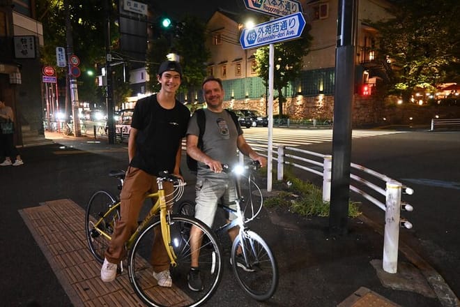 2-Hour Tokyo Night Bike Tour: Shibuya, City Lights & Tokyo Tower 10