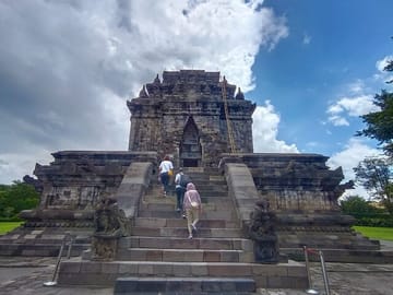 Mendut Temple Private 3-Hour Meditation Tour, Central Java