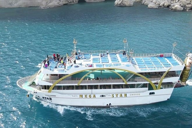 Mega Star Yacht Tour with Lunch, Foam Party & Transfer From Belek 3
