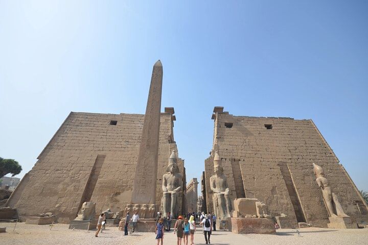 Full-Day Private Tour to Cairo from Hurghada by Bus