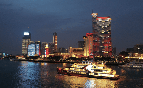 Xiamen Night Tour with Scenic Cruise and Local Cuisine
