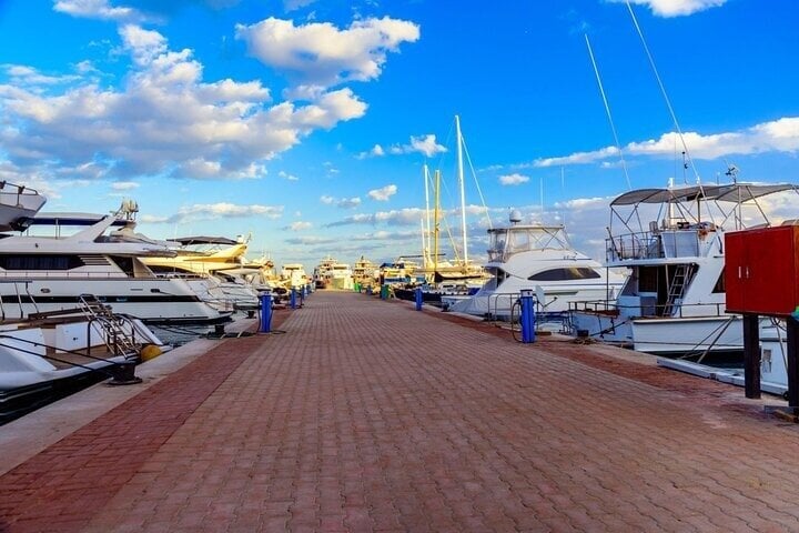 Hurghada : City Tour with Seafood Lunch, Big Mosque & Shopping 10