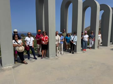 Private Full-Day Tour of Santorini with Wine Tasting